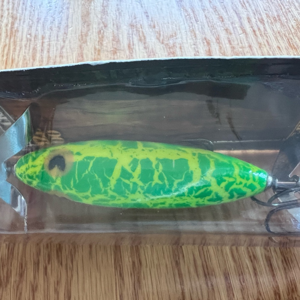 Rare Poe Ace in the Hole 600 Frog Spring Fishing lure.